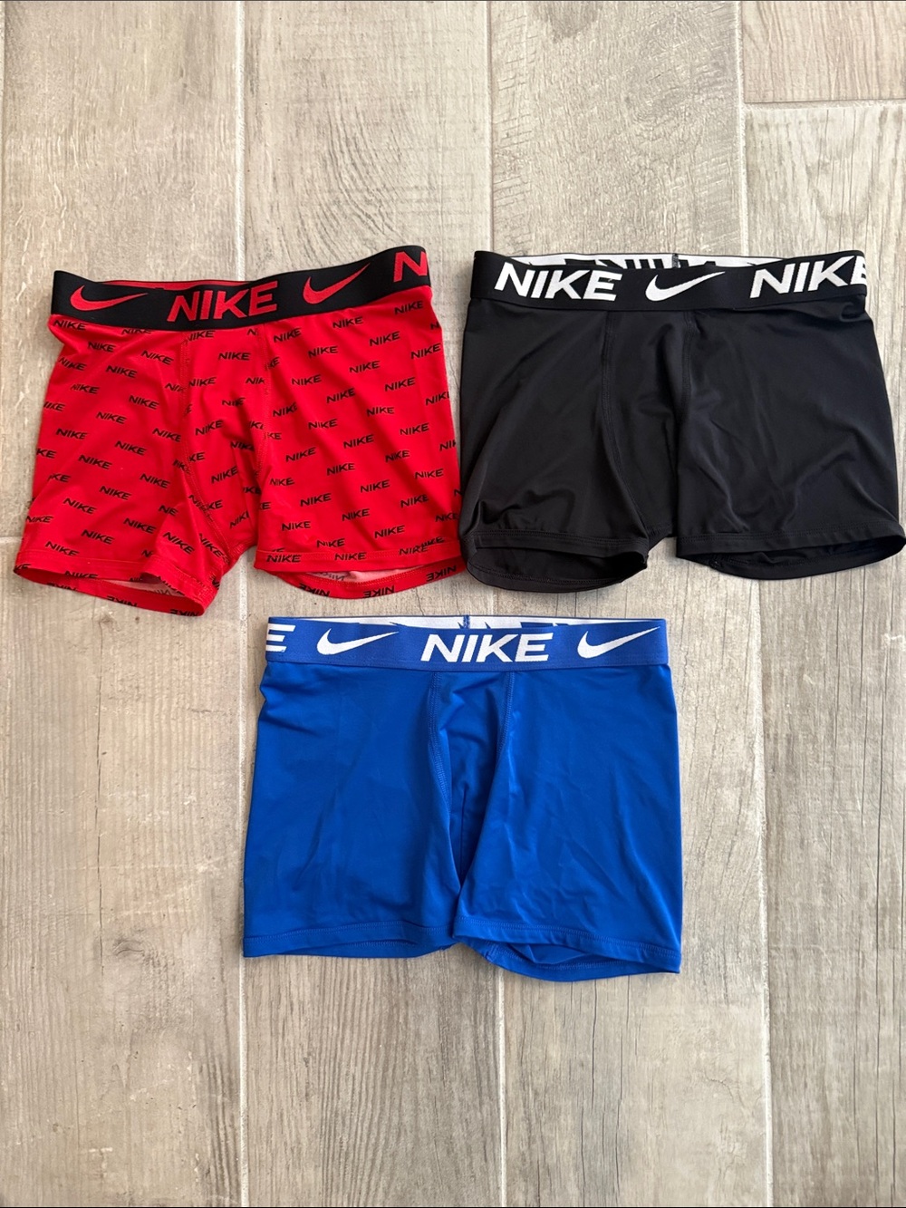 Nike Kids Boxer Brief 3-Pack in Red, Black & Blue